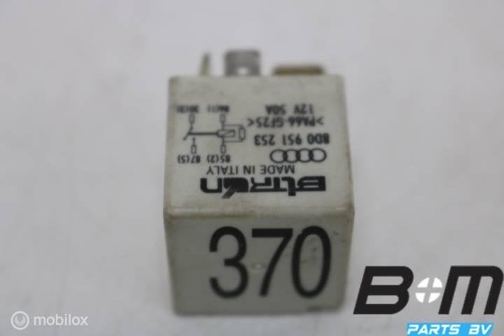 Relais VW Passat 3BG 8D0951253