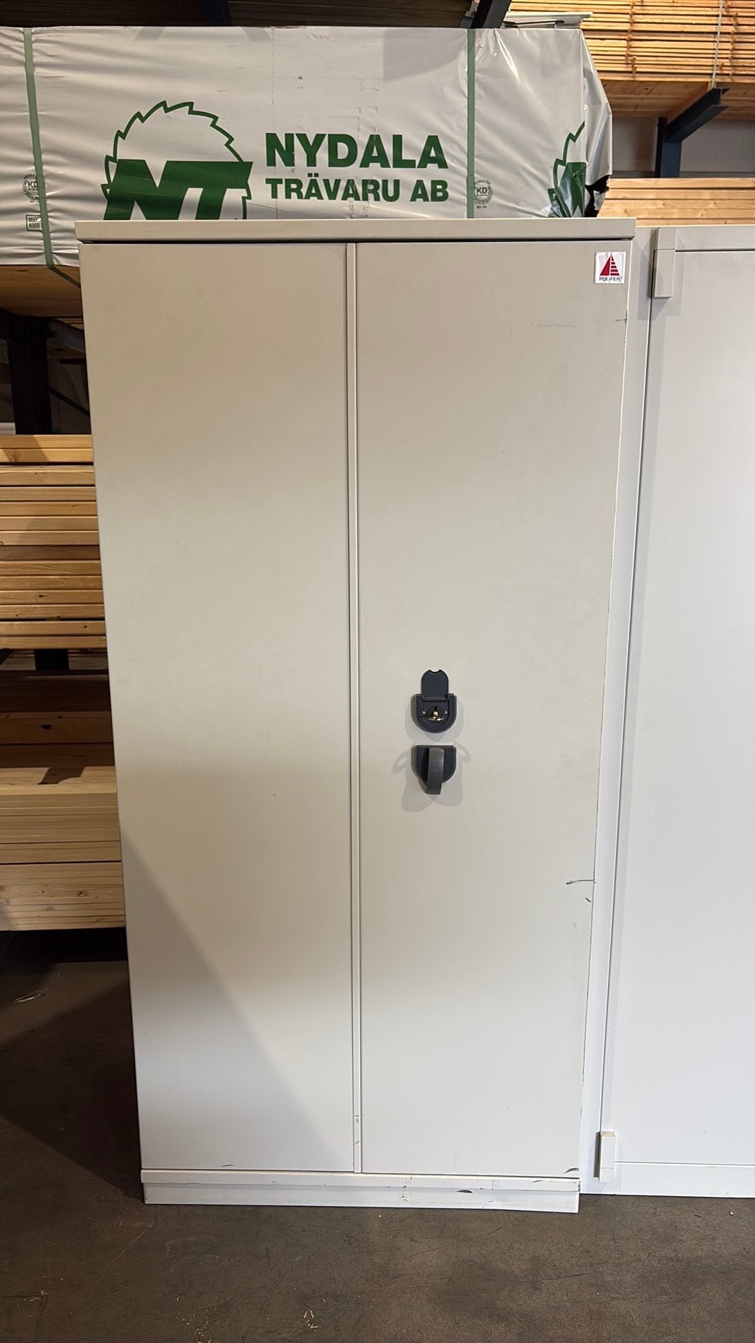 Polifer waardekast incl 4 schappen (5), Huis en Inrichting, Ophalen, Zo goed als nieuw
