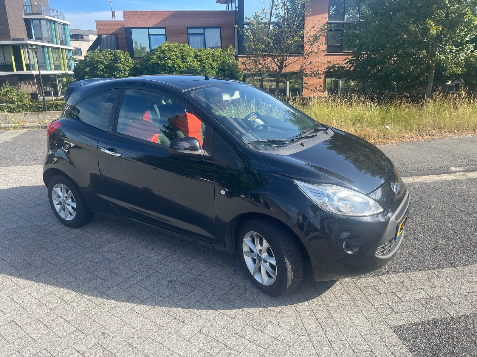 Ford Ka 1.2 51KW 2010 Zwart, Voorwielaandrijving, 1242 cc, 4 cilinders, 4 stoelen