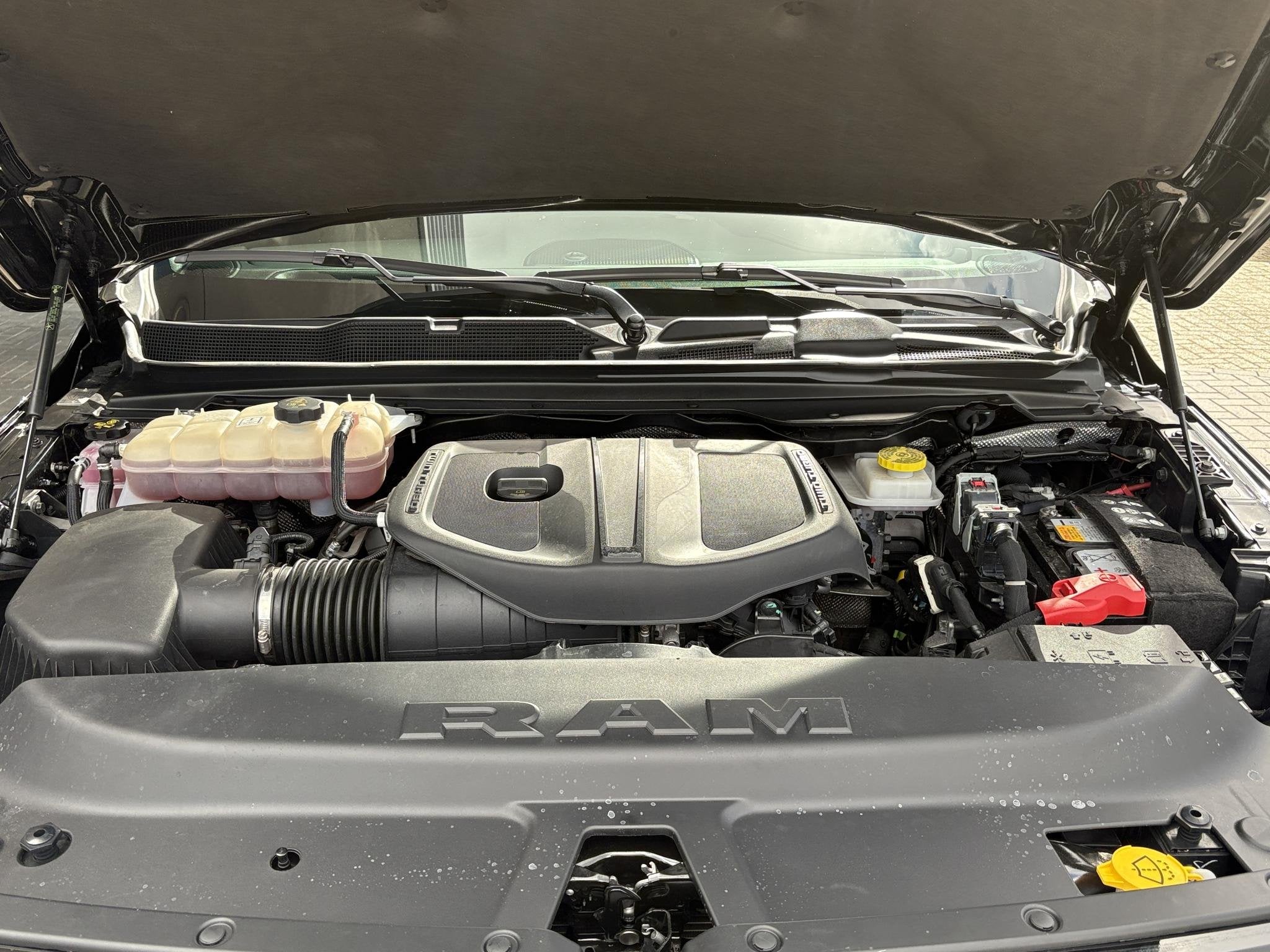 Foto 59 van Dodge Ram 1500 3.0 SST 4x4 Crew Cab Sport 420pk | LPG | Pano