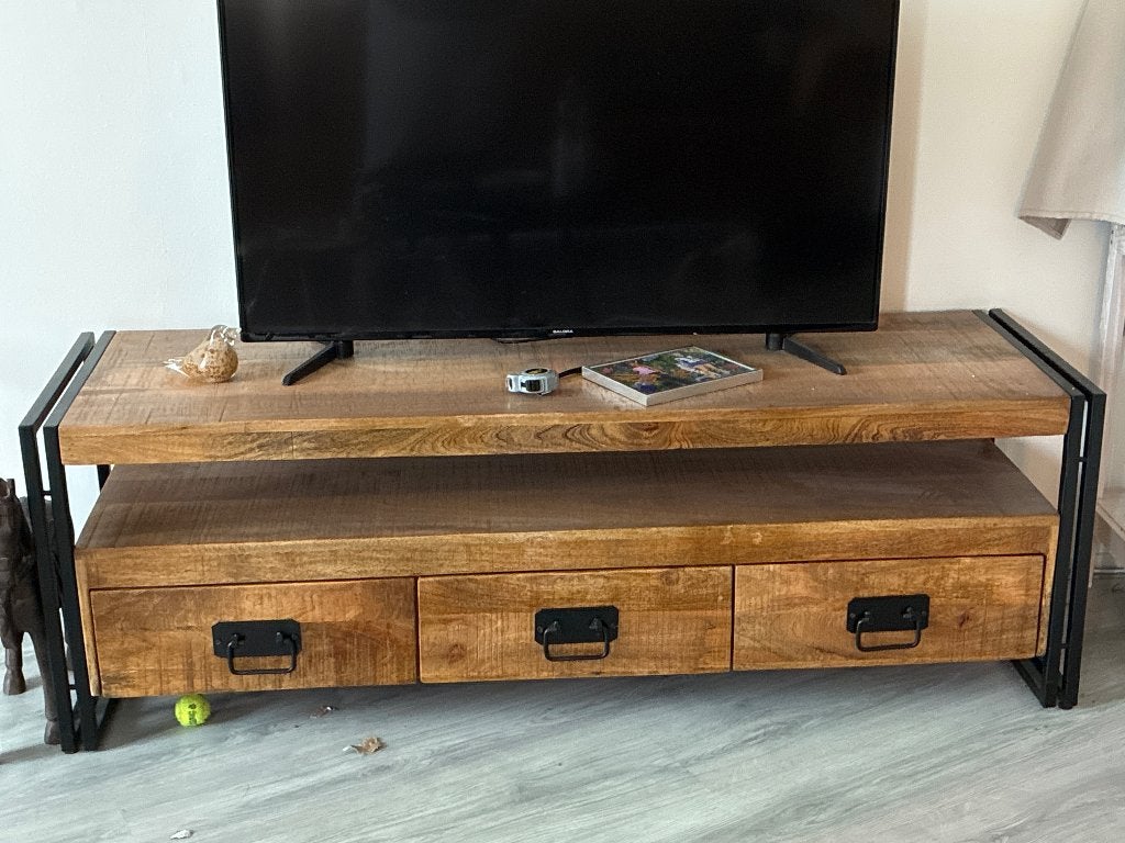 Tv meubel Mangohout 150cm, Ophalen, 100 tot 150 cm, Zo goed als nieuw, Minder dan 100 cm