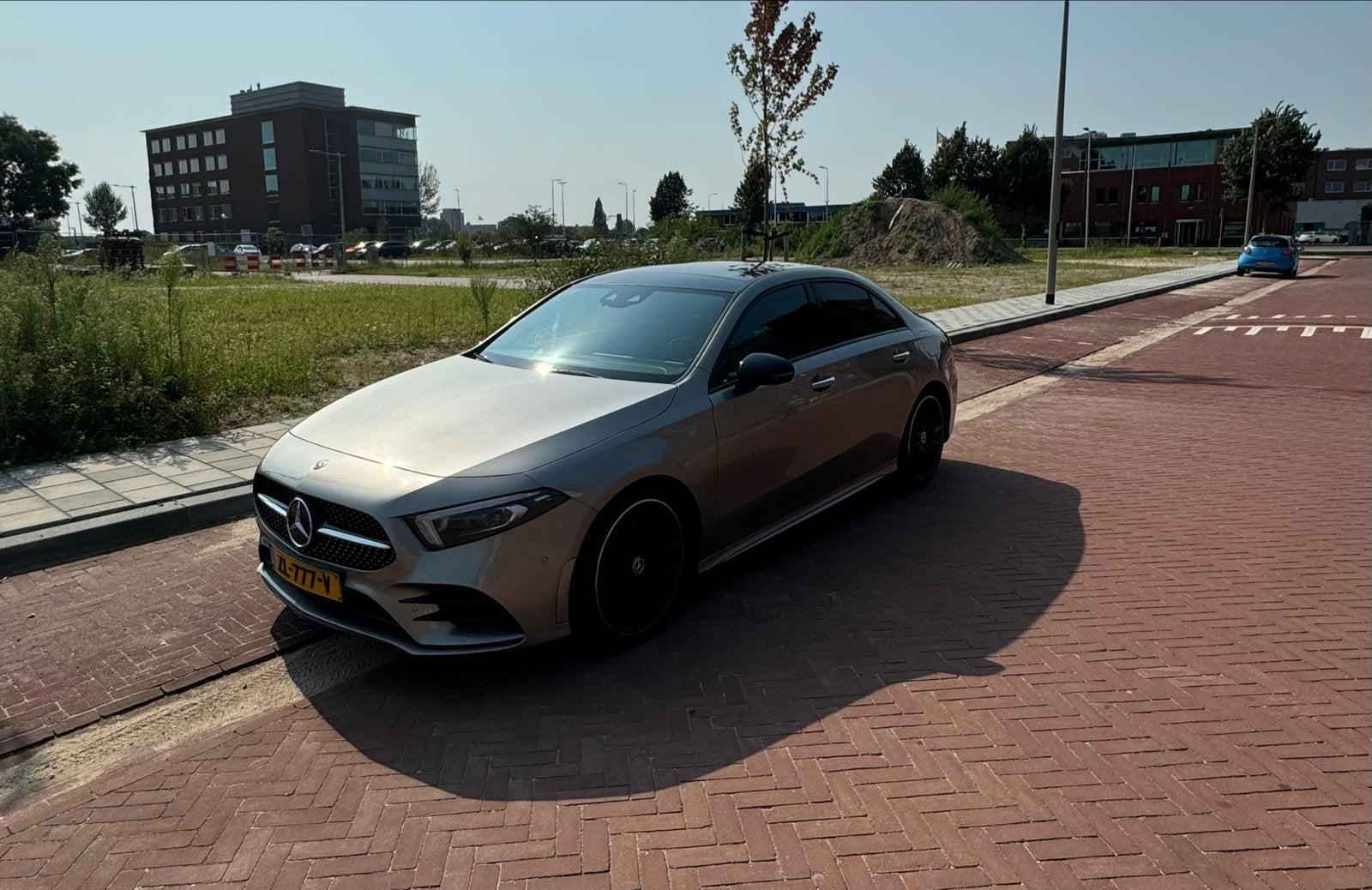 Mercedes-Benz A-Klasse A 180 d 116pk 7G-DCT 2019 Grijs, Origineel Nederlands, Diesel, 115 pk, Particulier