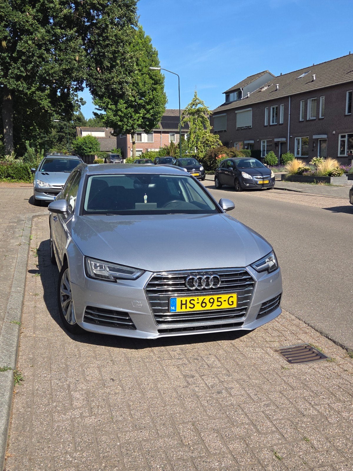 Audi A4 2.0 TDI Ultra 140KW AV S-tr7 2015 Grijs, Auto's, Audi, Stof, 1505 kg, A4, Diesel