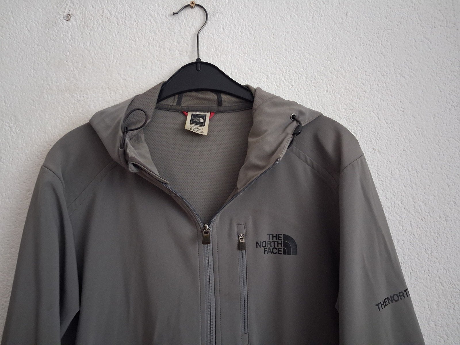 The North Face Softshell Jas Heren - Maat M, Maat 48/50 (M), Ophalen of Verzenden, Grijs, Gedragen