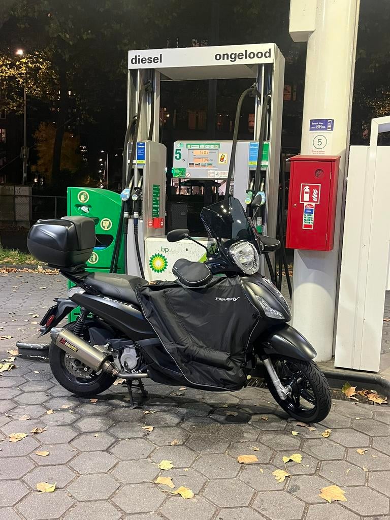 Piaggio Beverly 350 – Goed onderhouden – Veel extra’s!, Scooter, Gebruikt, Particulier, Minimaal motorrijbewijs A2