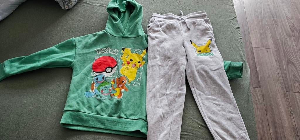 Pokémon Hoodie en Joggingbroek Set - Maat 128 7-8 Jaar, Ophalen, Gebruikt, Pokémon, Jongen of Meisje