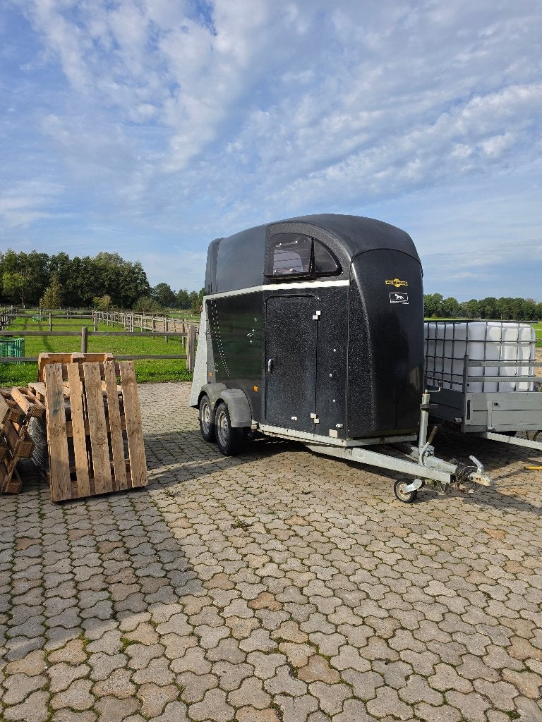 paardentrailer, Dieren en Toebehoren, Ophalen of Verzenden, Gebruikt, Polyester, 2-paards trailer