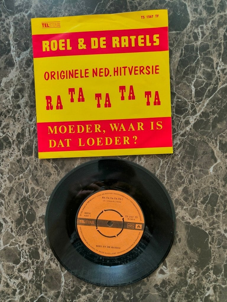 Roel & de ratels ' Ra ta ta ta ta/Moeder,waar is dat loeder?, Ophalen of Verzenden, Gebruikt, Overige formaten, Levenslied of Smartlap