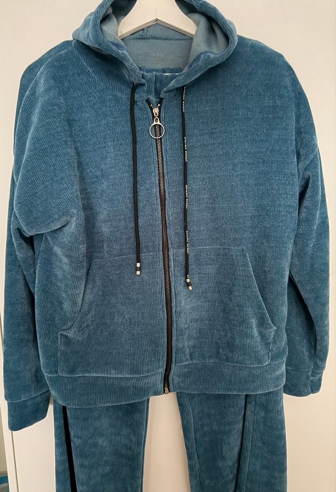 Mooie Blauwe Fluwelen /Corduroy Trainingspak Maat M/LPalazzo, Ophalen of Verzenden, Zo goed als nieuw, Blauw