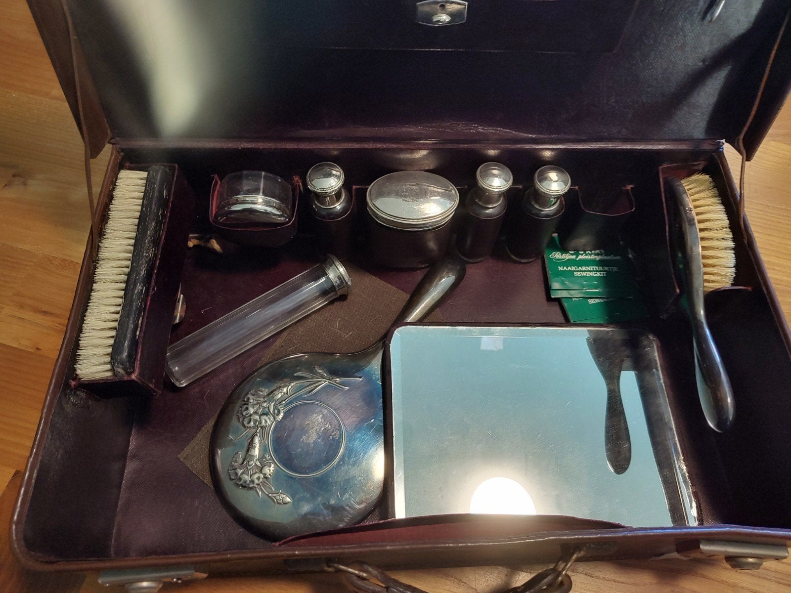 Vintage leren reiskoffer / reisnecessaire uit de jaren 1920-, Ophalen
