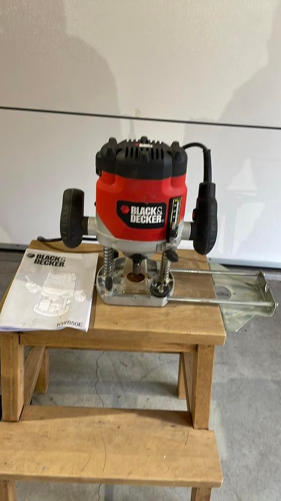 Bovenfrees Black&Decker, Ophalen, Zo goed als nieuw, Elektrisch, Bovenfrees
