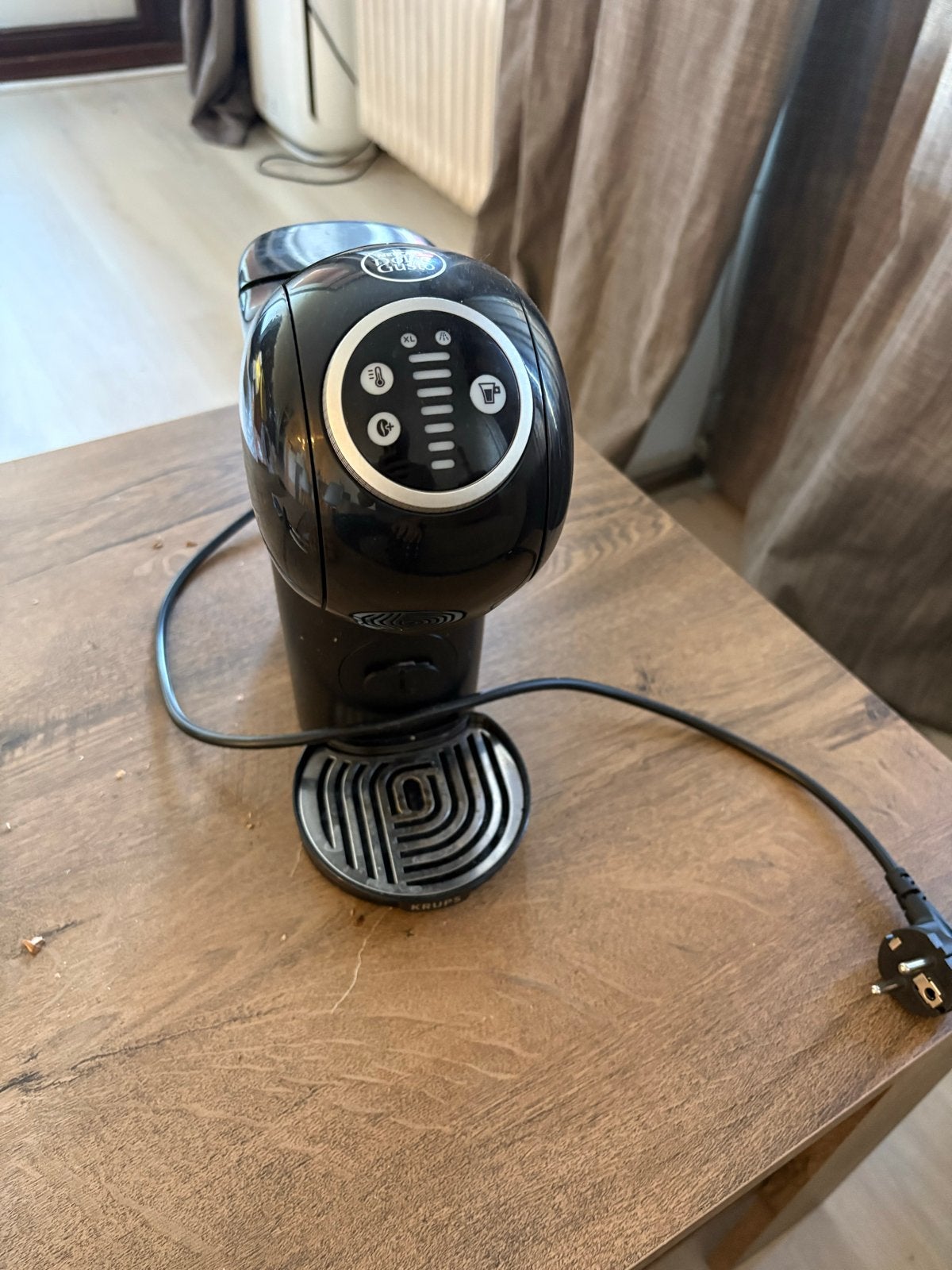 Nescafé Dolce Gusto Genio S Basic Koffiecupmachine, Gebruikt, Koffiemachine, Ophalen of Verzenden, 1 kopje
