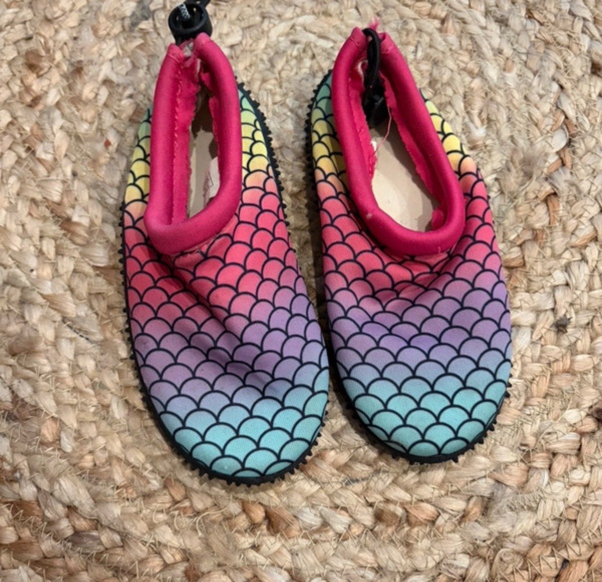 Waterschoenen met zeemeerminschubben, Ophalen of Verzenden, Zo goed als nieuw