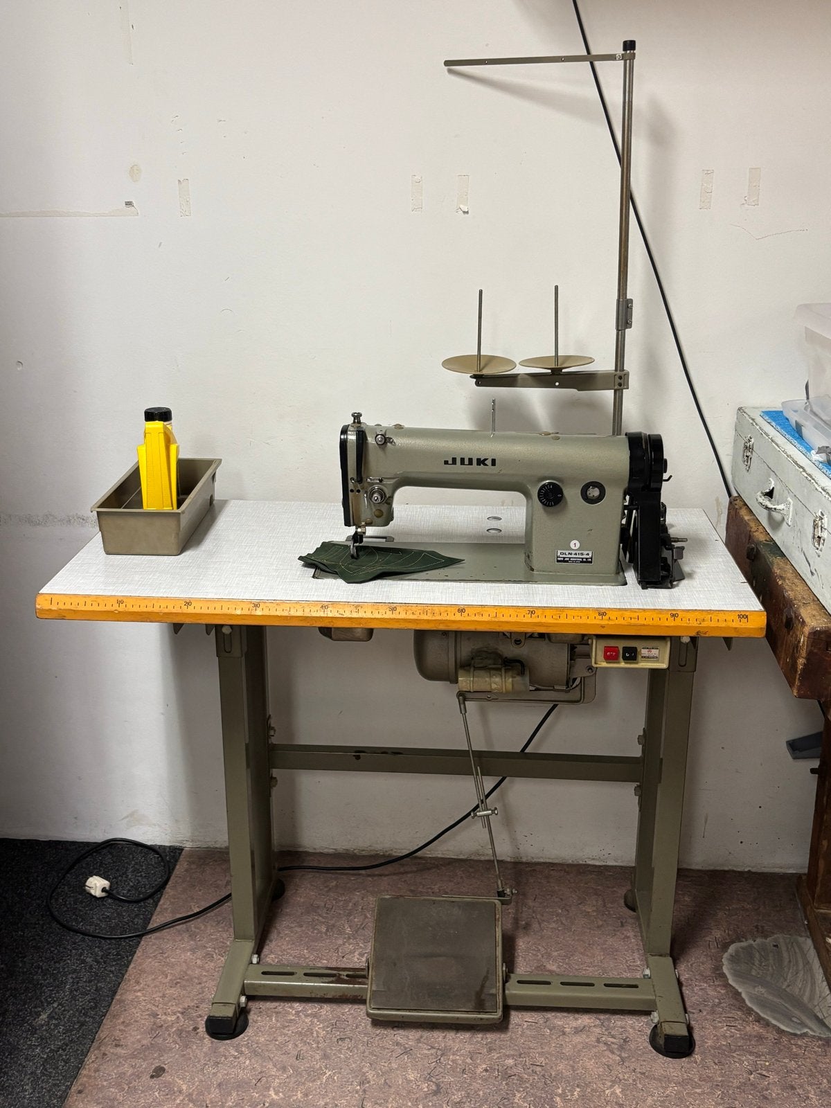 Juki DLN-415-4 Industriële Naaimachine, Gebruikt, Naaimachine, Industrieel, Ophalen