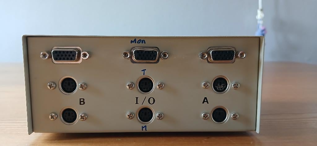 Data transfer switch, Ophalen of Verzenden, Zo goed als nieuw