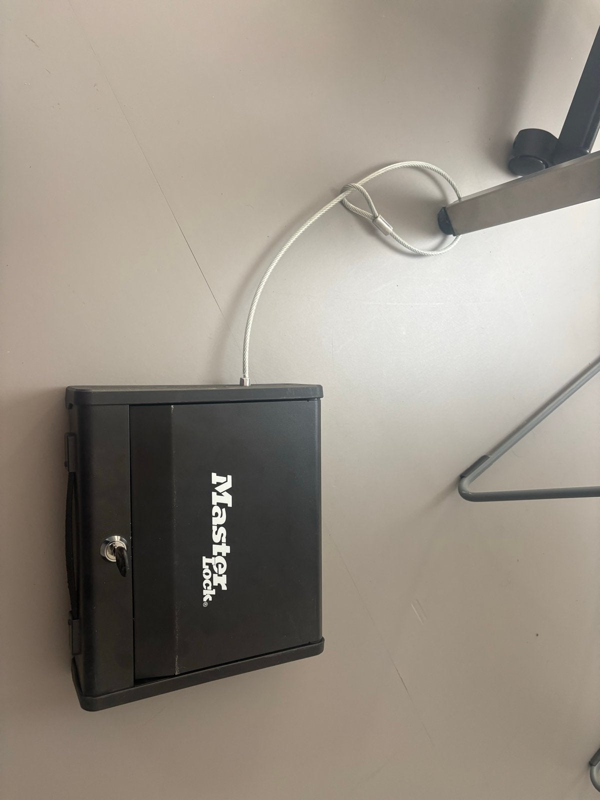 Master Lock Kluisje met staalkabel, Huis en Inrichting, Ophalen, Zo goed als nieuw, Brandkast