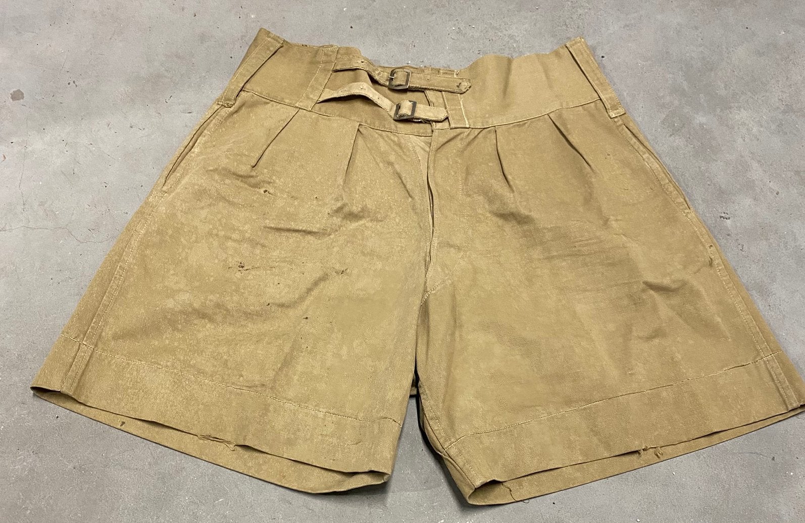 Britse kaki drill 'KD'-shorts - 1942, Verzamelen, Ophalen of Verzenden, Landmacht, Engeland, Kleding of Schoenen