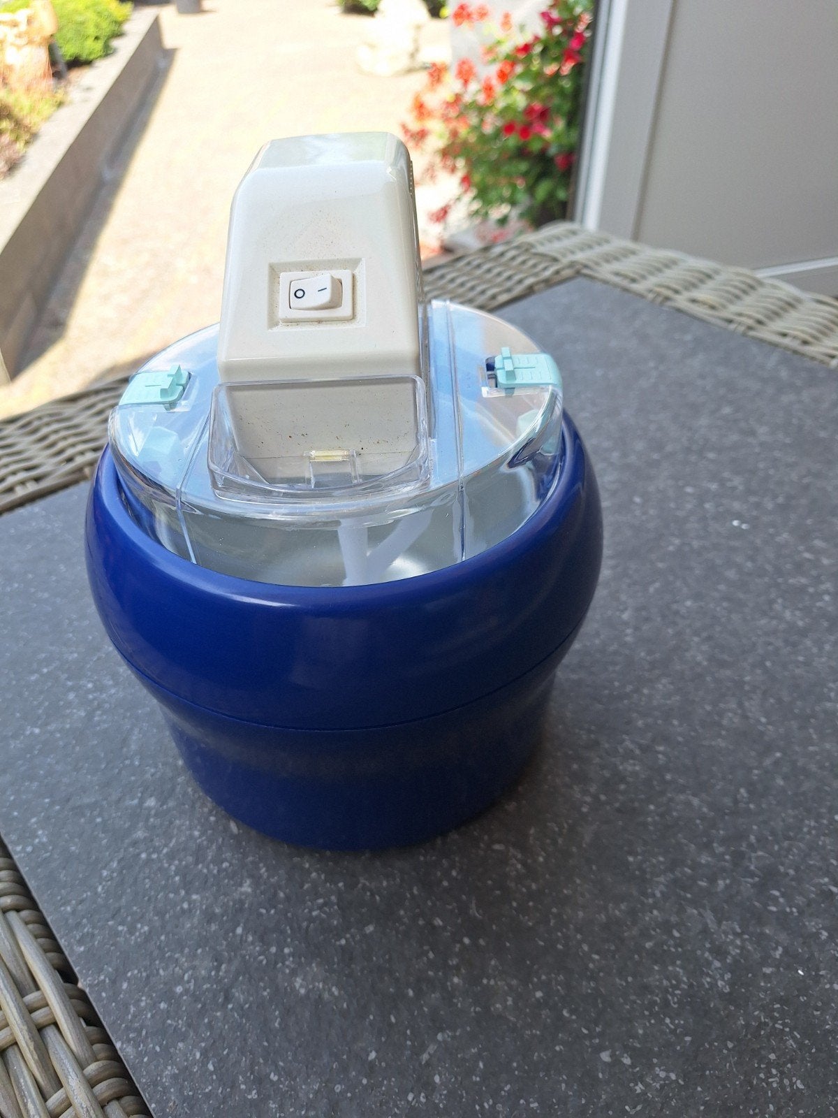 Compacte ijsmachine voor thuisgebruik, Ophalen of Verzenden, Zo goed als nieuw