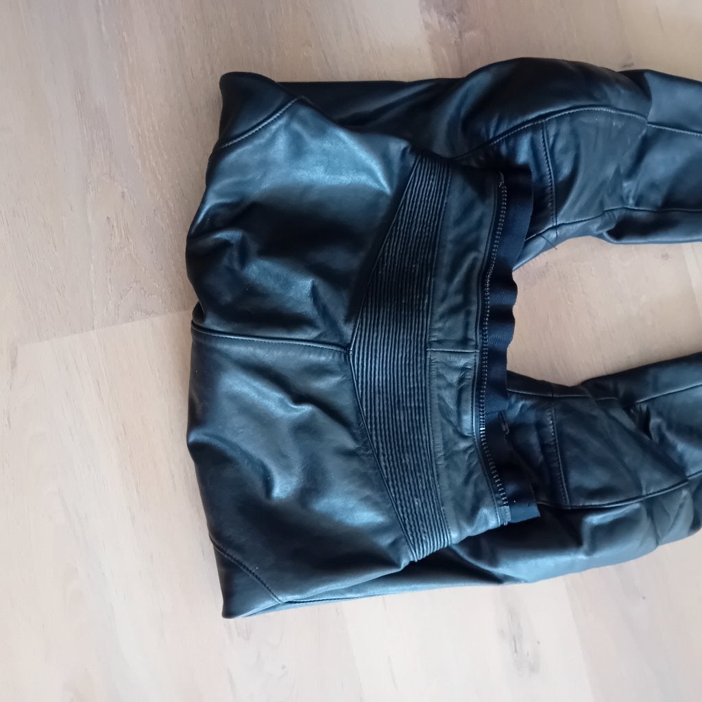 Leren motor broek zgan kleine maat, Ophalen of Verzenden, Tweedehands, Dames, Broek | leer