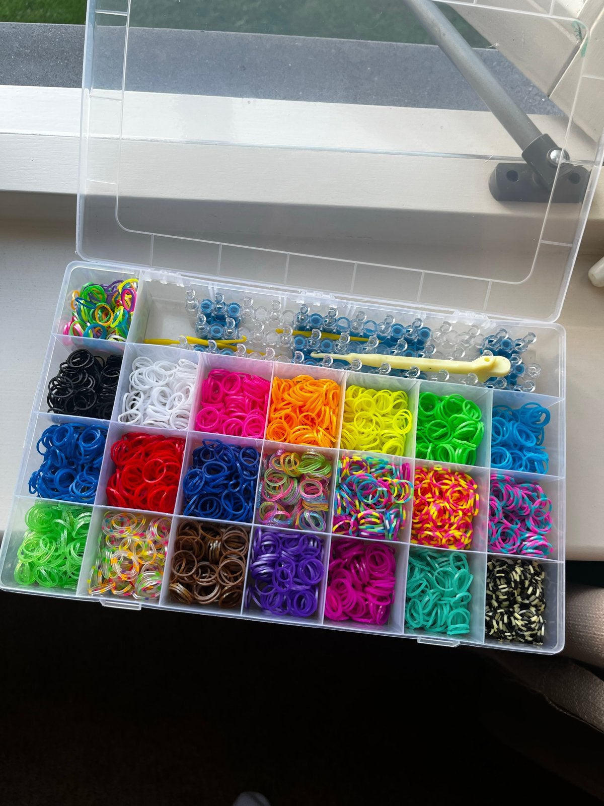Grote set Loom Bands en accessoires, Ophalen of Verzenden, Gebruikt, Knutselen