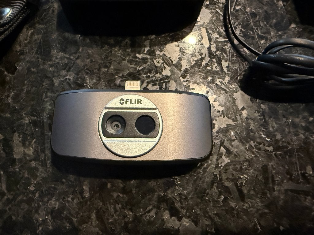 Flir one ios warmtebeeld camera, Audio, Tv en Foto, Gebruikt, Overige typen, Oplader, Ophalen of Verzenden