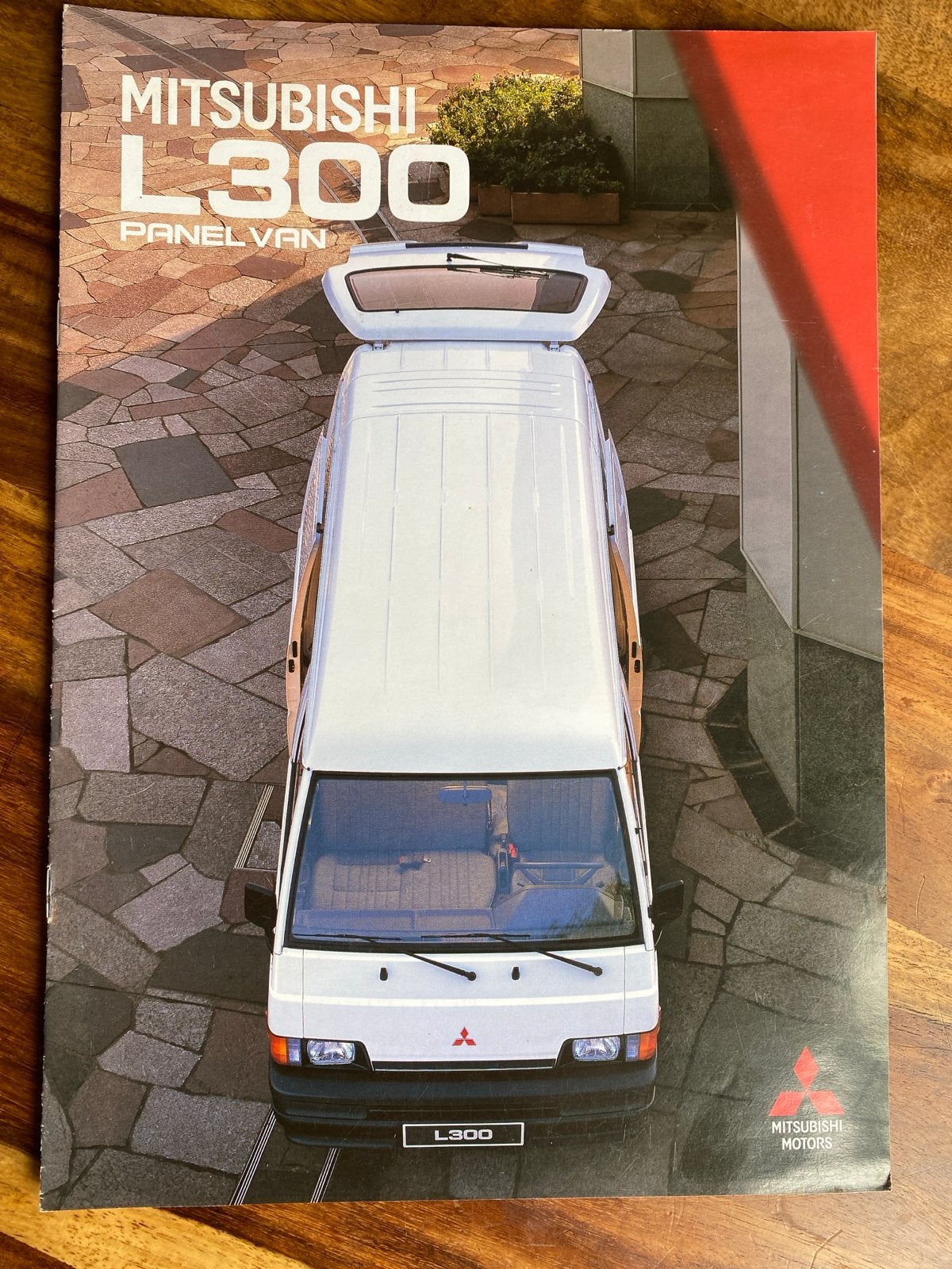 Mitsubishi L300 Panel Van Brochure (1989), Ophalen of Verzenden, Gelezen, Mitsubishi