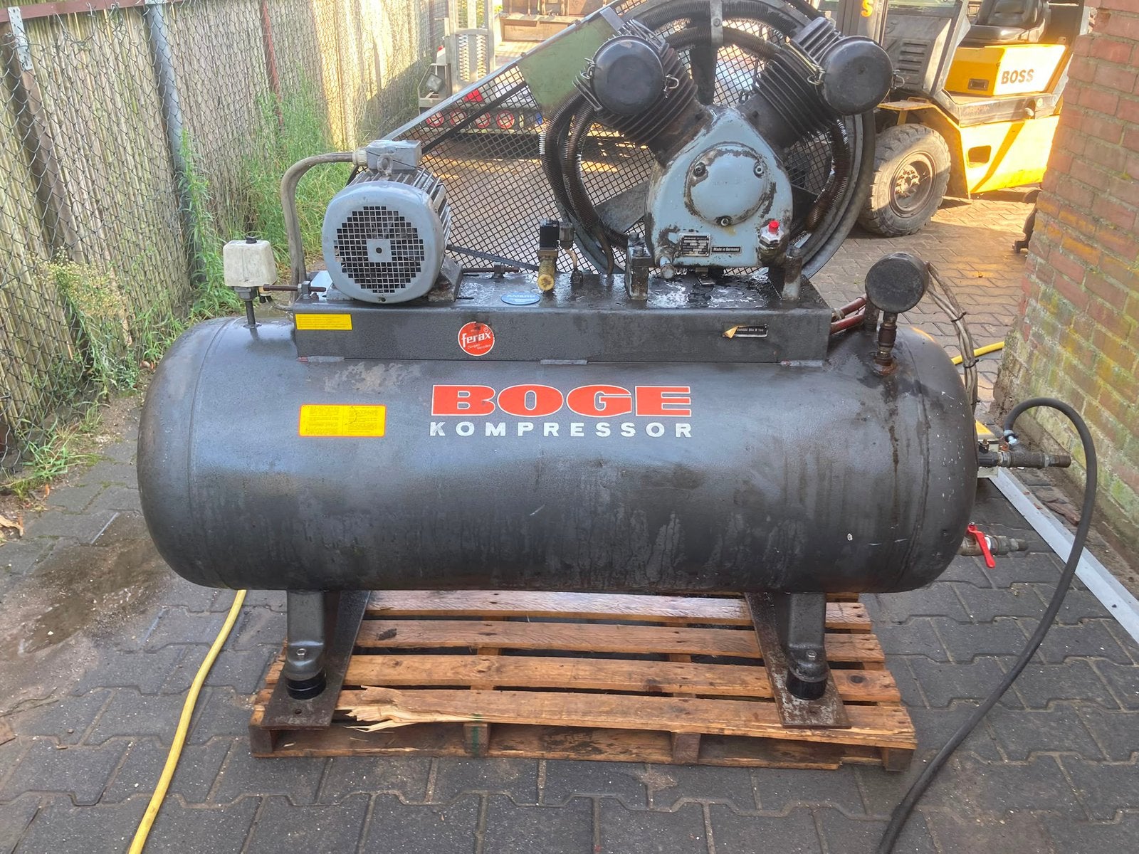 Compressor, Ophalen, Gebruikt, 200 tot 400 liter/min, 6 tot 10 bar