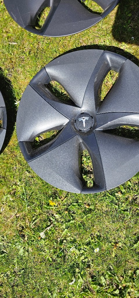 Ongebruikte Tesla Model 3 Aero wieldoppen set (4 stuks), Auto diversen, Wieldoppen, Ophalen of Verzenden, Nieuw