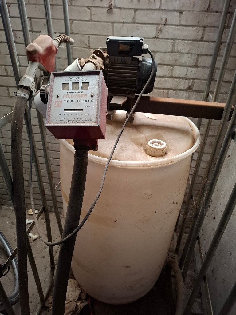 Brandstofpomp met teller en opslagvat, Doe-het-zelf en Verbouw, Ophalen of Verzenden, Gebruikt, Elektromotor, Minder dan 1400 rpm