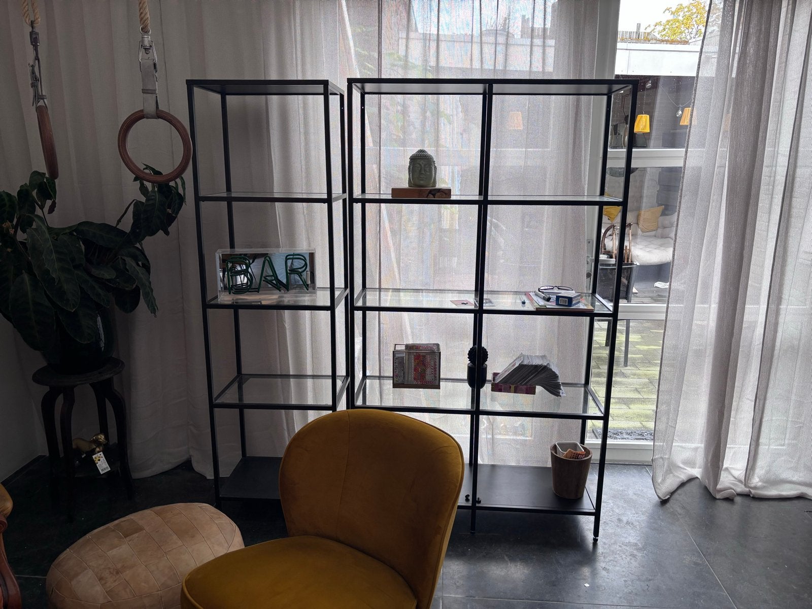 2x IKEA VITTSJÖ Stellingkast Vitrinekast (50x175 & 100x175), Met plank(en), Gebruikt, 100 tot 150 cm, Ophalen of Verzenden