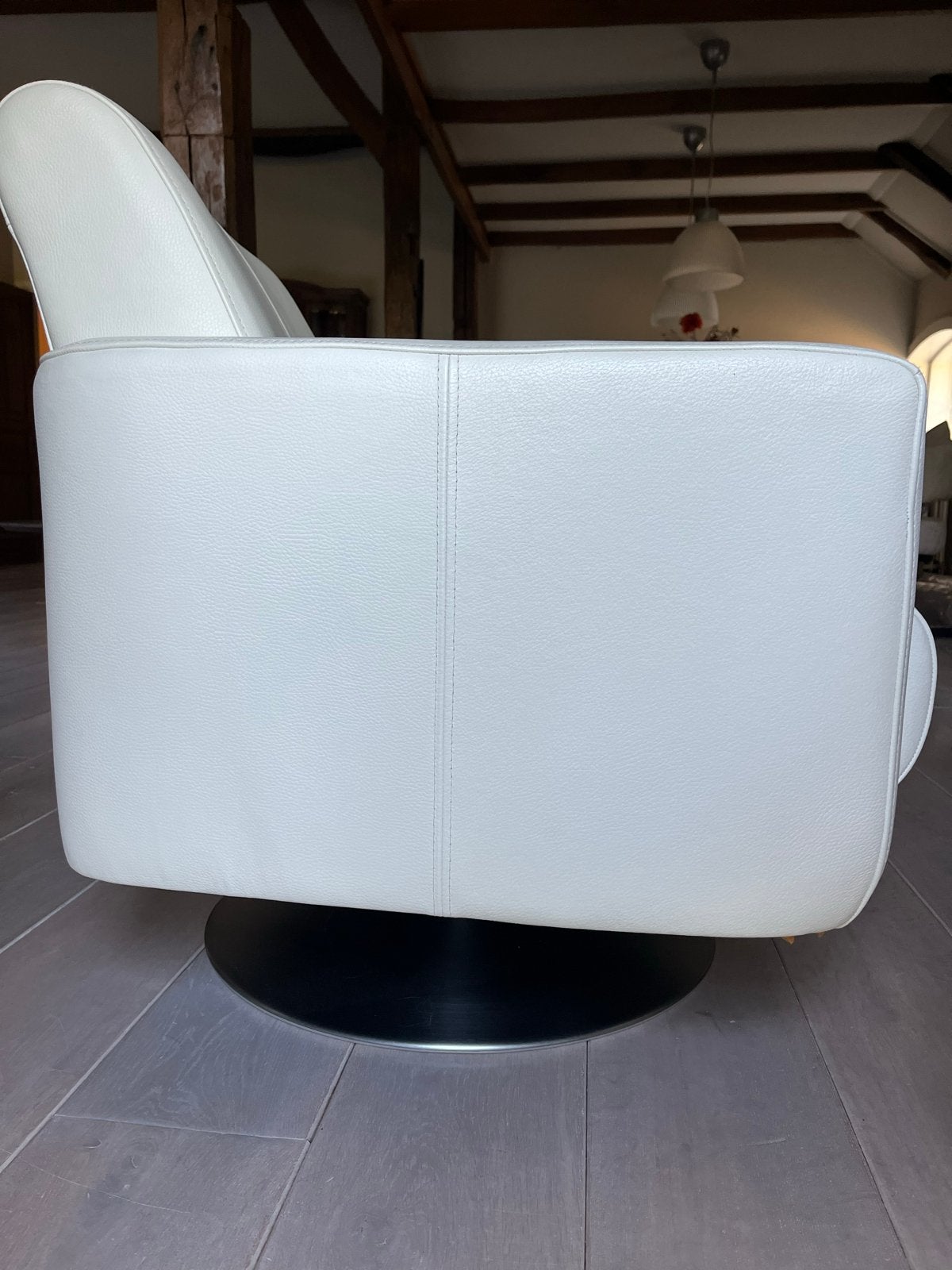 Luxe Draaifauteuil van Echt Leer - Comfortabel en Stijlvol, Huis en Inrichting, Fauteuils, Gebruikt, Leer, 75 tot 100 cm, Minder dan 75 cm