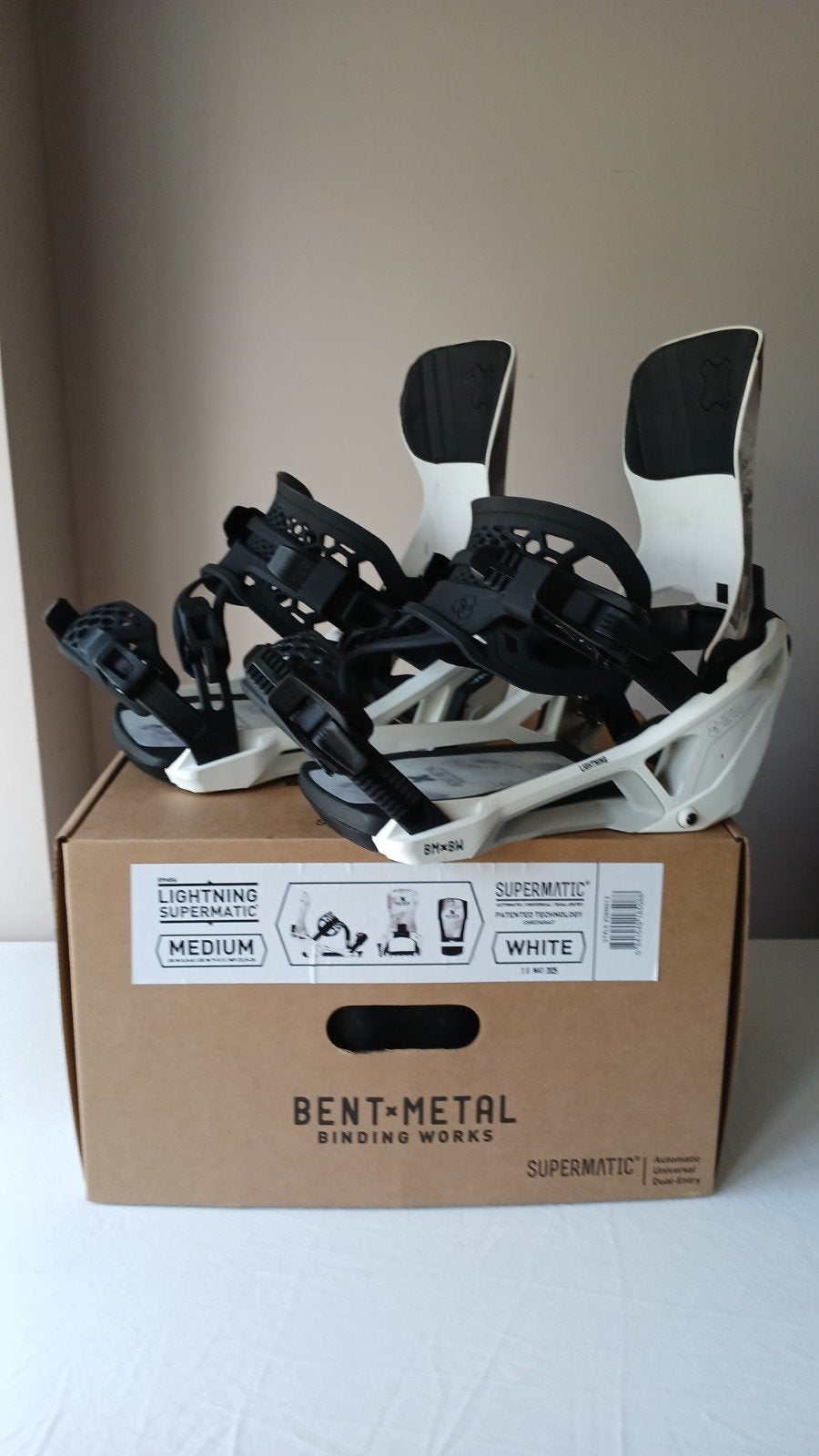 Nieuwe Bent Metal Lightning Supermatic bindingen maat M., Bindingen, Bent Metal, Nieuw, Ophalen of Verzenden
