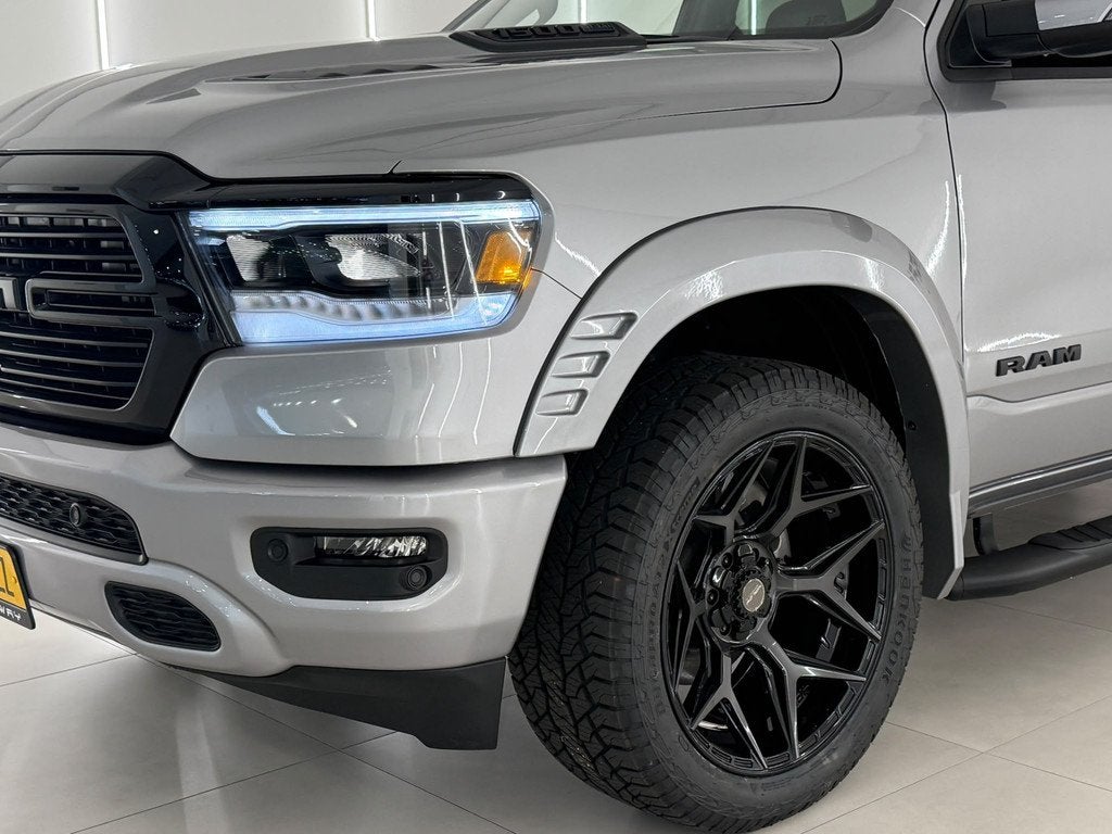 Dodge Ram Pick Up 5.7 V8 4x4 Crew Cab Sport Widebody Backfli, Auto's, Automaat, Gebruikt, 5654 cc, Lichtsensor