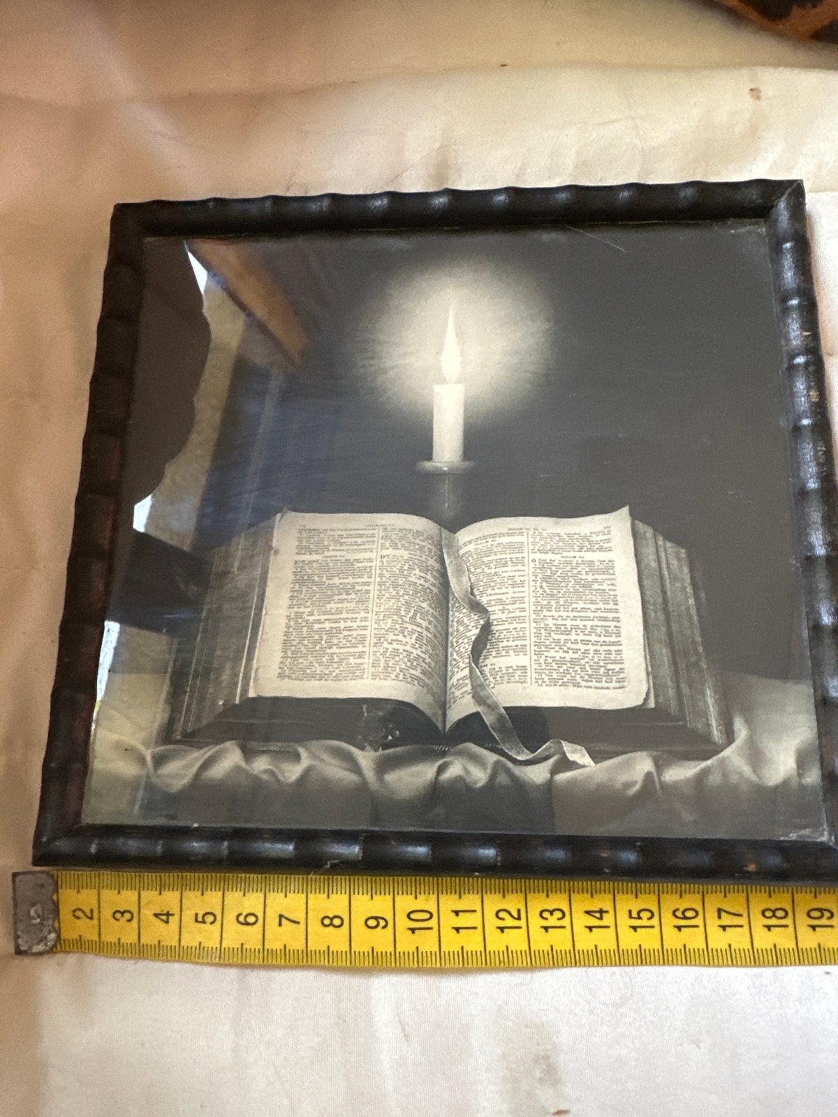 Antieke Foto: Bijbel met Kaarslicht - Religieuze Kunst, Ophalen