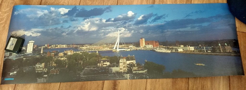 Poster van Rotterdam - Erasmusbrug, Ophalen, Zo goed als nieuw, 75 tot 100 cm, Foto of Poster