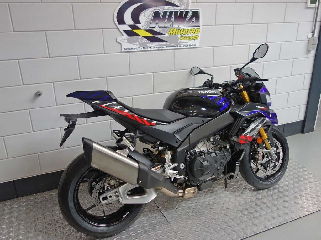 APRILIA TUONO V4 1100 FACTORY 1100 Factory, 1150 cc, 4 cilinders, Motorrijbewijs A, Bedrijf