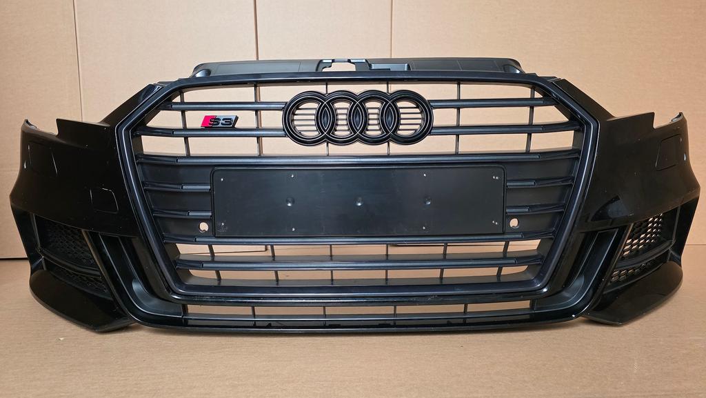 Voorbumper Audi A3 8V Facelift S3 4xPDC KLS bj.2017-2021 Org, Auto-onderdelen, Gebruikt, -, Voor, Ophalen of Verzenden