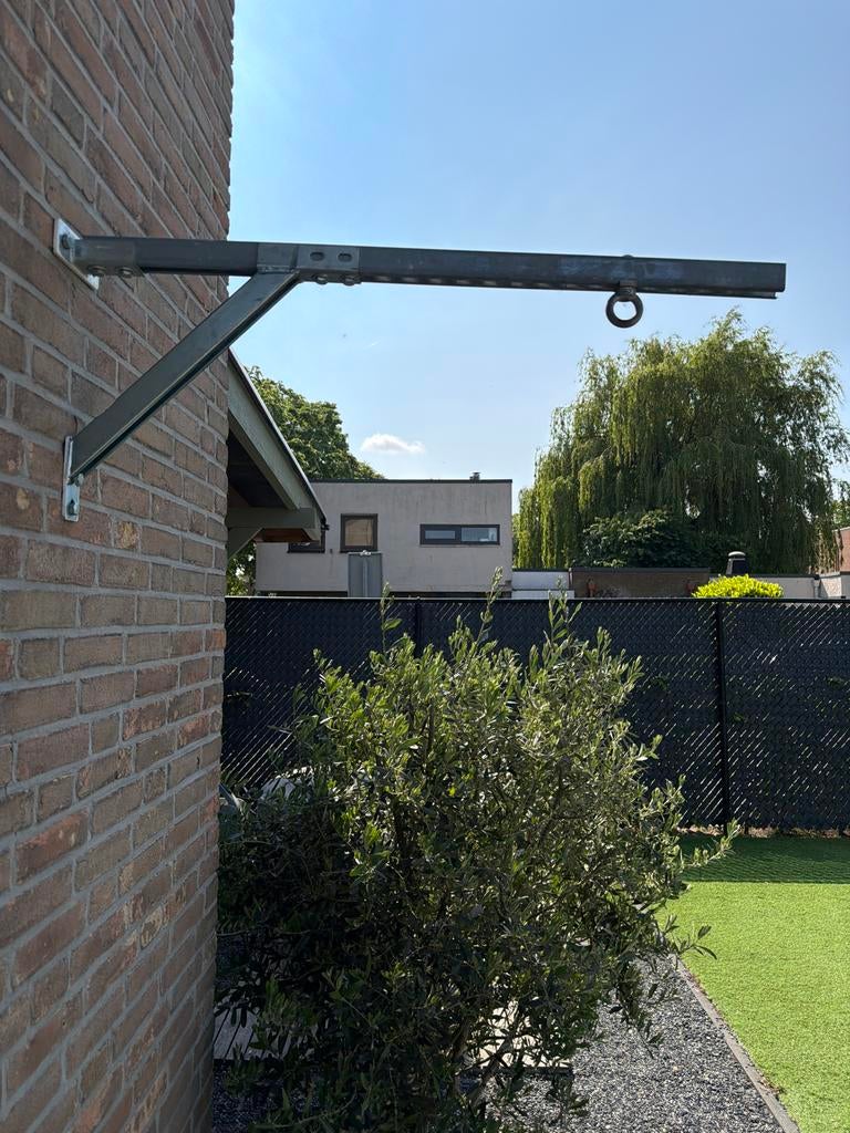 Stevige metalen beugel voor buiten, wandmontage, Ophalen, Gebruikt, Overige typen