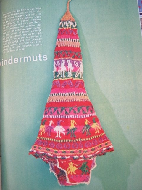 Breipatroon  Folklore muts  uit Peru  nr  8982 do, Verzenden, Nieuw, Breien, Patroon of Boek