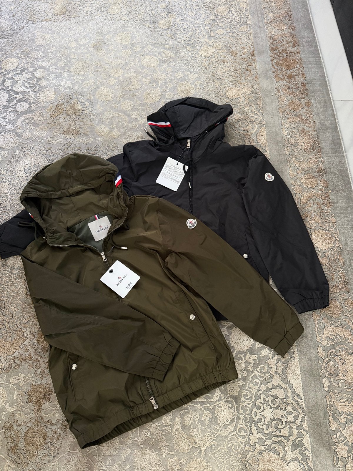 Moncler zomerjas, Ophalen of Verzenden, Nieuw, Maat 38/40 (M), Groen