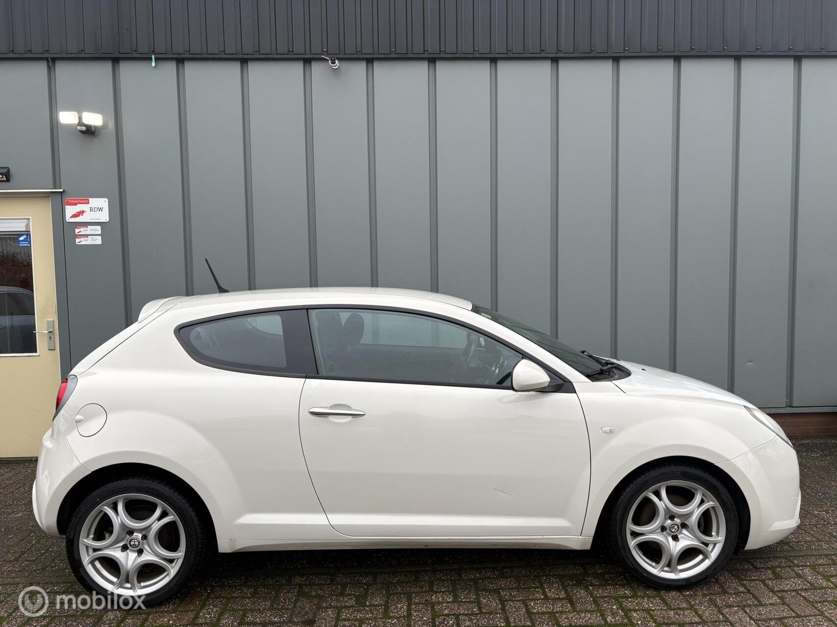 Alfa Romeo MiTo 1.3 JTDm ECO Essential APK - NAP - Airco - C, Auto's, Alfa Romeo, Voorwielaandrijving, Stof, Gebruikt, Zwart