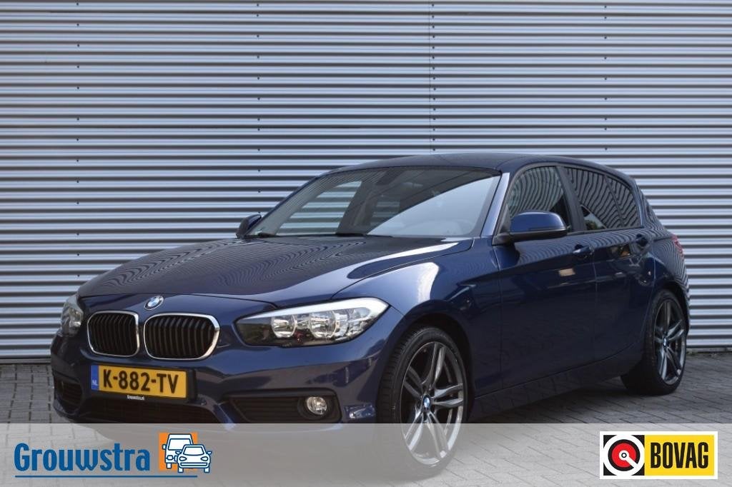 Bmw 1-SERIE 116I 5DRS. / 18inch M SPORT / APPLE CARPLAY + NA, Auto's, BMW, 1-Serie, Achterwielaandrijving, 1280 kg, 3 cilinders