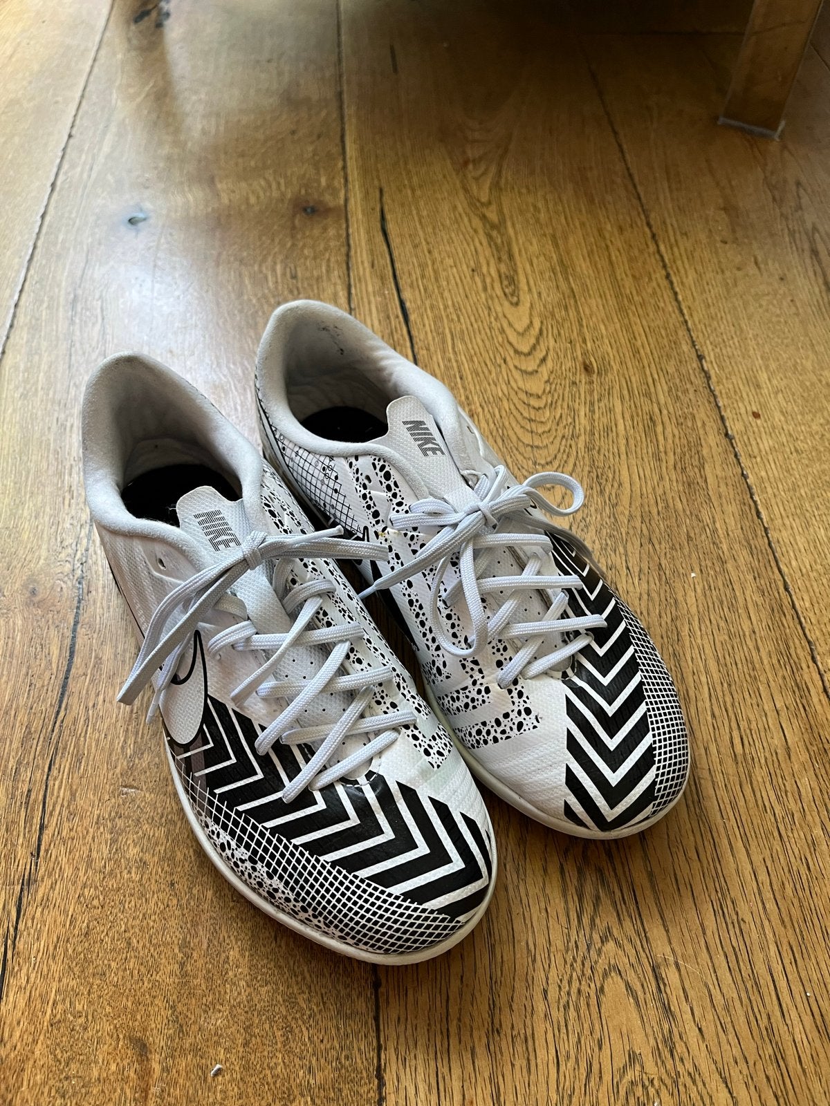 Nike Zaalvoetbalschoenen Maat 38, Ophalen of Verzenden, Zo goed als nieuw