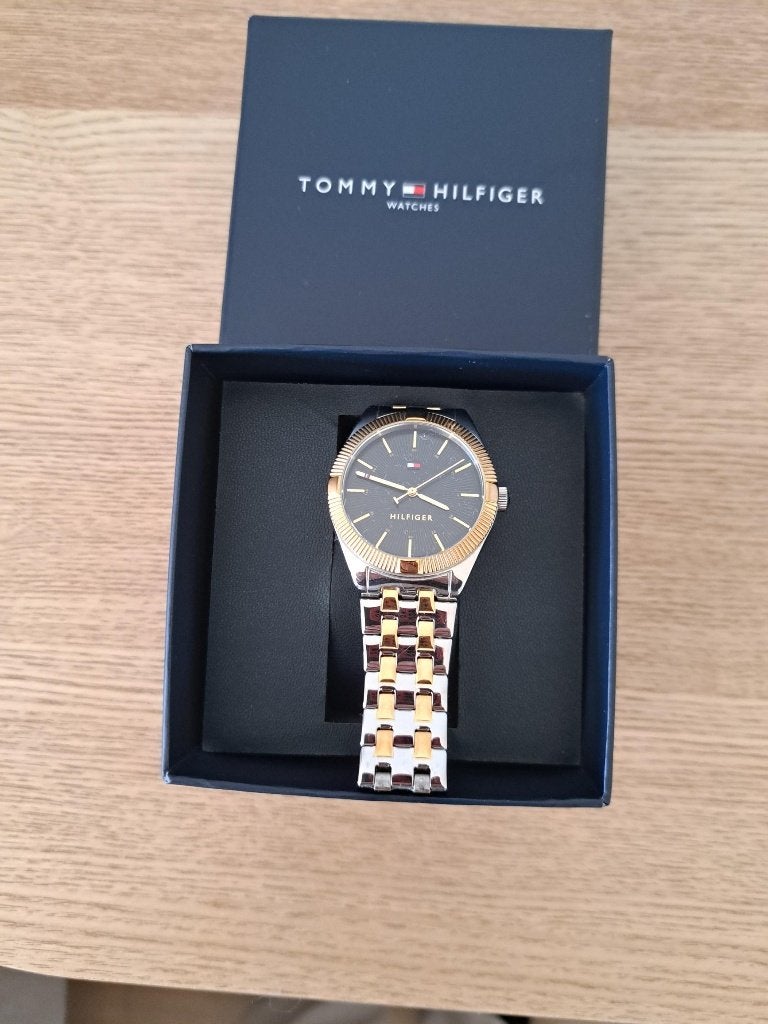 Horloge Tommy Hilfiger., Overige merken, Staal, Staal, Ophalen of Verzenden