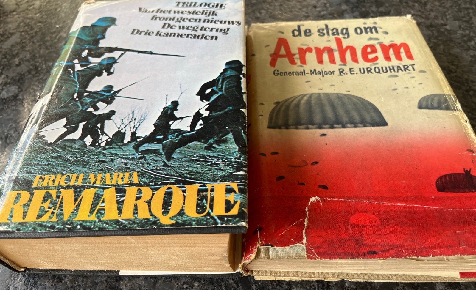 Boeken: Remarque Trilogie & De Slag om Arnhem, Ophalen of Verzenden, Tweede Wereldoorlog, Gelezen, Landmacht