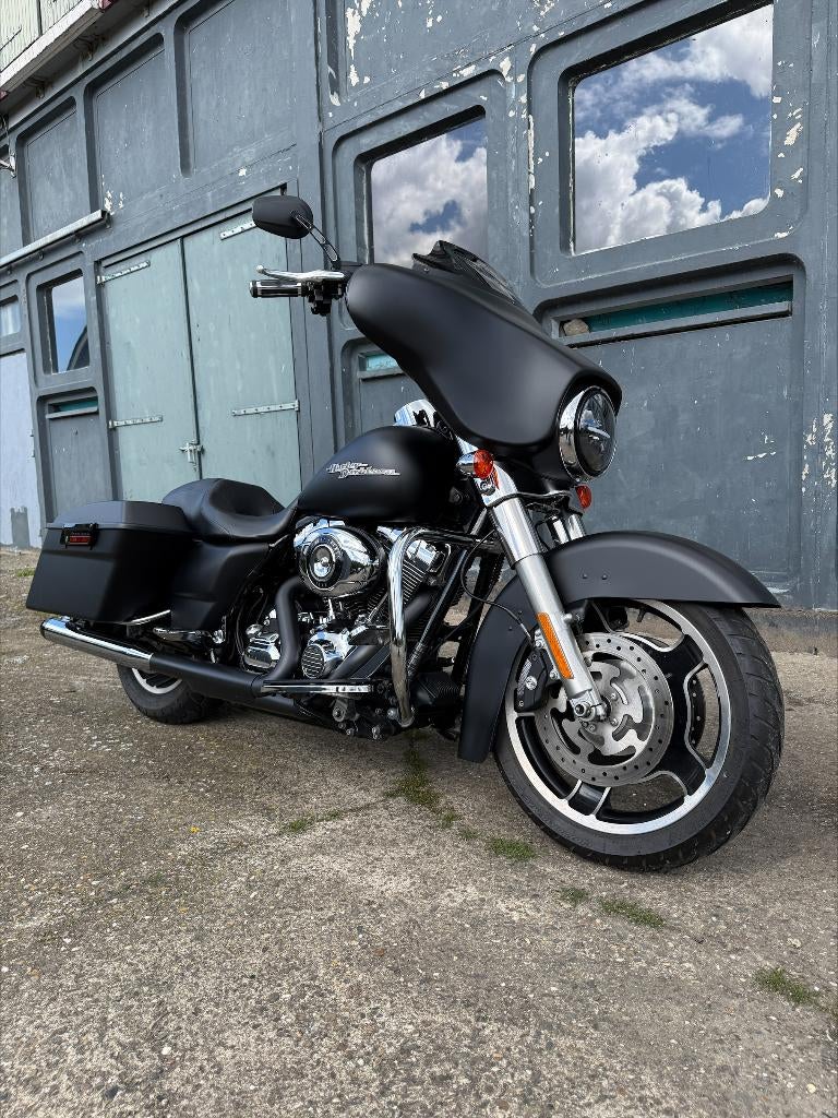 Harley Davidson Street Glide  FLHX, Motoren, 2 cilinders, Motorrijbewijs A, Gebruikt, LED Verlichting