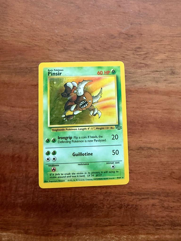 Pinsir Pokémon kaart 9/64 Jungle Set - Vintage, Ophalen of Verzenden, Zo goed als nieuw, Losse kaart