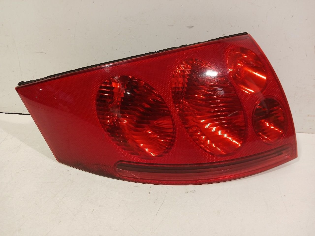Achterlicht links buiten Audi TT, Auto-onderdelen, Onderdelen@venauto.nl, Van der Ven Autorecycling B.V., Gebruikt, Ettenseweg 76, 4706 PB Roosendaal, The Netherlands