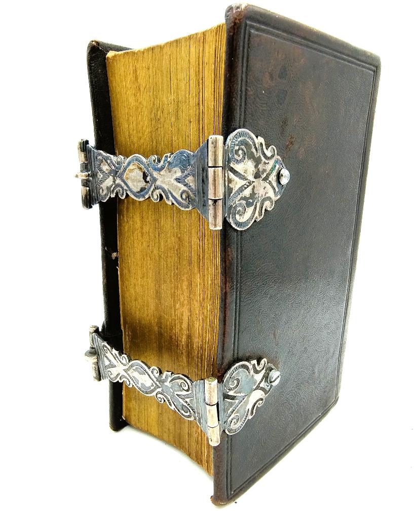 Bijbel met zilveren sloten, W. Brandenburg, Deventer, 1786, Antiek en Kunst, Antiek | Boeken en Bijbels, Verzenden, Bijbel