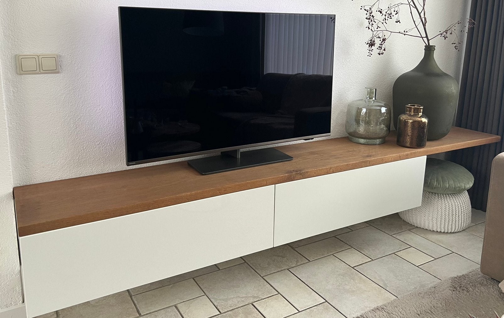 TV-kast, Ophalen, Gebruikt, 200 cm of meer, Minder dan 100 cm